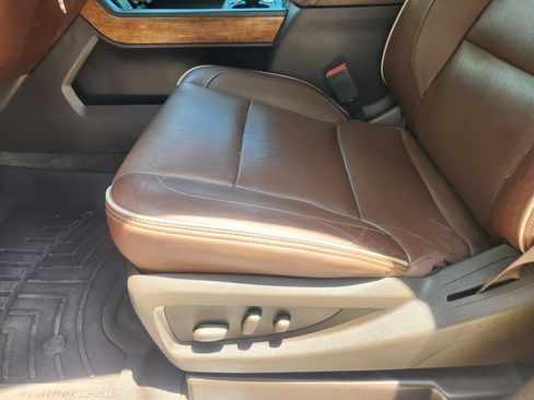 Used 2016 Chevrolet Silverado 2500 High Country w/ Duramax Plus Package AWD/4WD image 24
