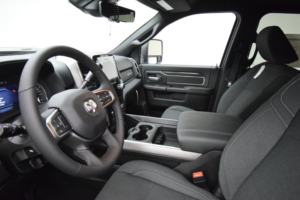 New 2027 RAM 3500 Big Horn AWD/4WD image 37