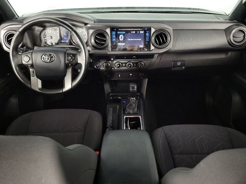 Used 2017 Toyota Tacoma TRD Off-Road AWD/4WD image 26