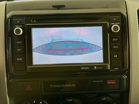 Used 2015 Toyota Tacoma PreRunner w/ SR5 Package image 21