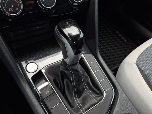 Certified 2025 Volkswagen Taos S AWD/4WD image 14