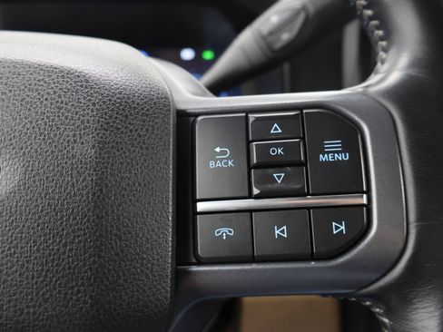 Used 2023 Ford F350 Lariat w/ FX4 Off-Road Package image 15