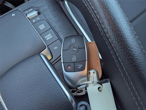 Used 2022 Mercedes-Benz GLE 350 image 24