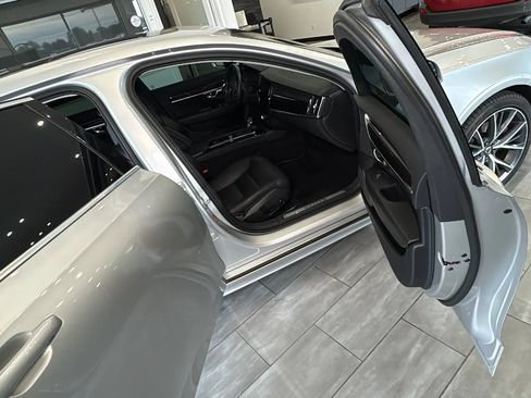 Used 2019 Volvo S90 T5 Momentum FWD image 24