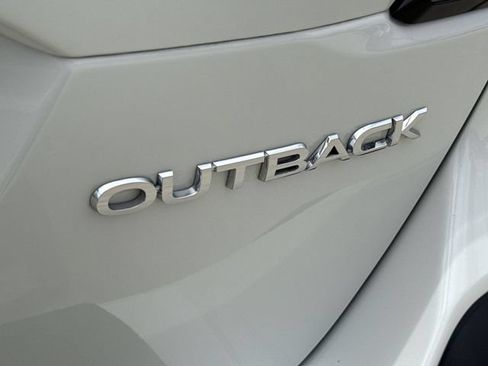 Certified 2025 Subaru Outback Premium AWD/4WD image 14