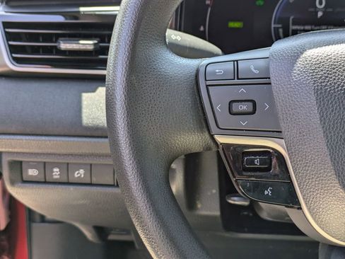 Used 2025 Toyota Camry LE FWD image 20