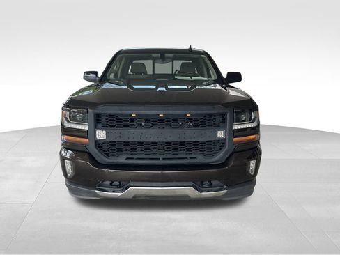 Used 2018 Chevrolet Silverado 1500 LT w/ All Star Edition image 11