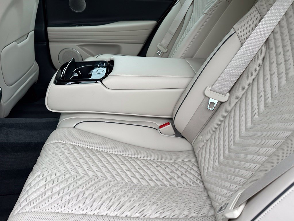 Used 2024 Genesis G80 3.5T Sport AWD/4WD image 31