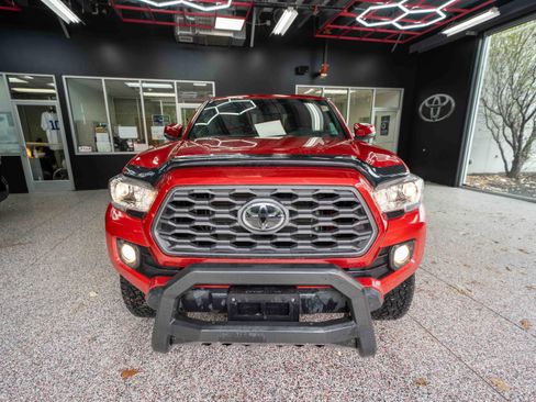 Used 2021 Toyota Tacoma TRD Off-Road image 6
