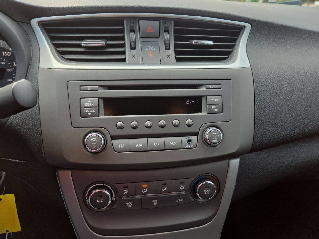 Used 2014 Nissan Sentra SV FWD image 22