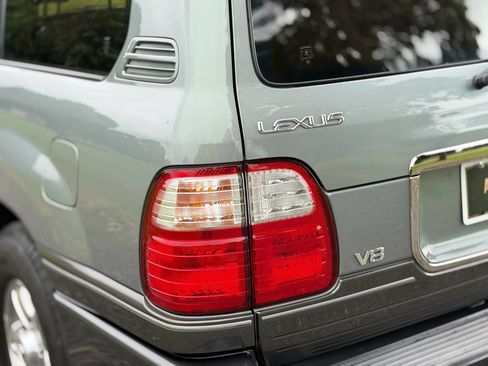 Used 2001 Lexus LX 470 4WD image 27