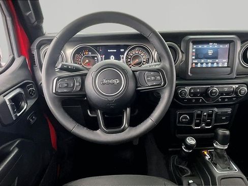 Used 2023 Jeep Gladiator Sport AWD/4WD image 5