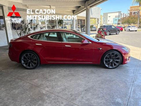 Used 2018 Tesla Model S 100D AWD/4WD image 2