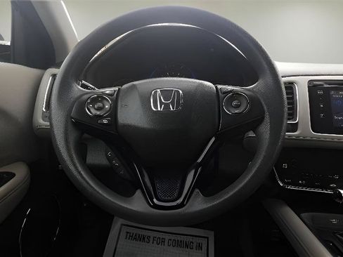 Used 2018 Honda HR-V EX image 13