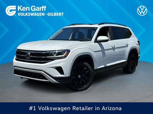 Used 2023 Volkswagen Atlas SE AWD/4WD image 1
