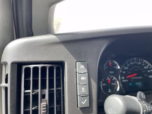Used 2024 Chevrolet Express 2500 w/ Driver Convenience Package RWD image 32