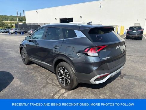 Used 2023 Kia Sportage EX AWD/4WD image 3