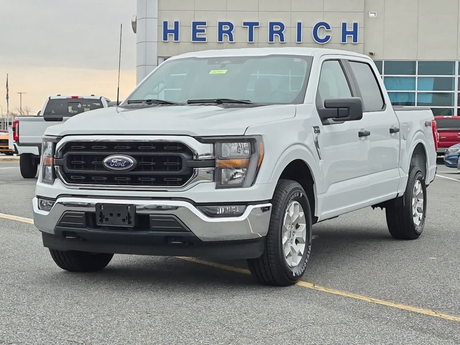 Used 2023 Ford F150 XLT AWD/4WD image 1
