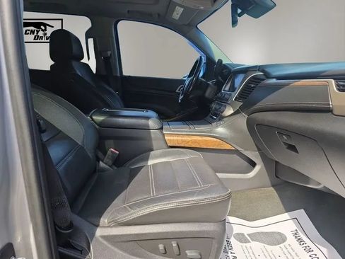 Used 2018 GMC Yukon XL Denali w/ Open Road Package AWD/4WD image 12