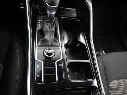 Used 2023 Kia Sorento LX FWD image 26