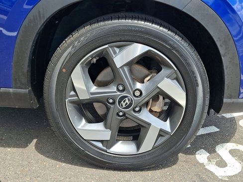 Certified 2023 Hyundai Venue SEL w/ Cargo Package FWD image 8