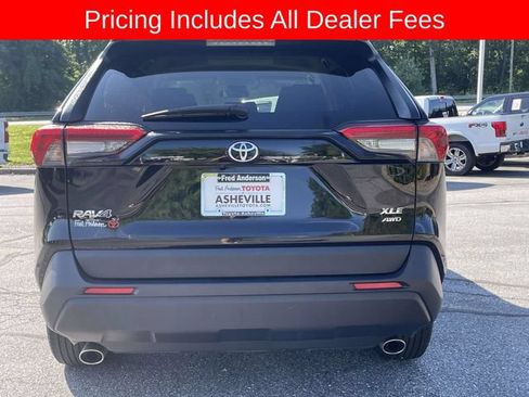 Used 2024 Toyota RAV4 XLE AWD/4WD image 4