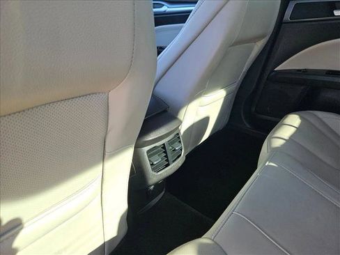 Used 2015 Ford Fusion Titanium image 24