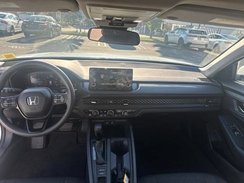 Certified 2023 Honda Accord EX image 15