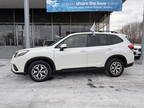Certified 2023 Subaru Forester Premium image 1