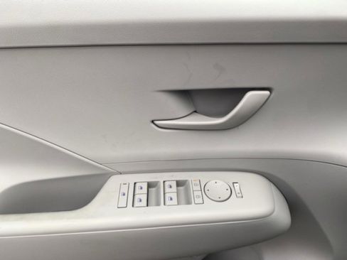 New 2026 Hyundai Kona SE FWD image 14