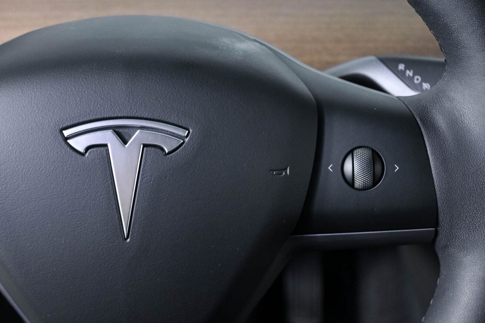 Used 2023 Tesla Model 3 Standard Range RWD image 10