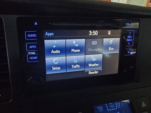 Used 2017 Toyota Sienna LE image 22