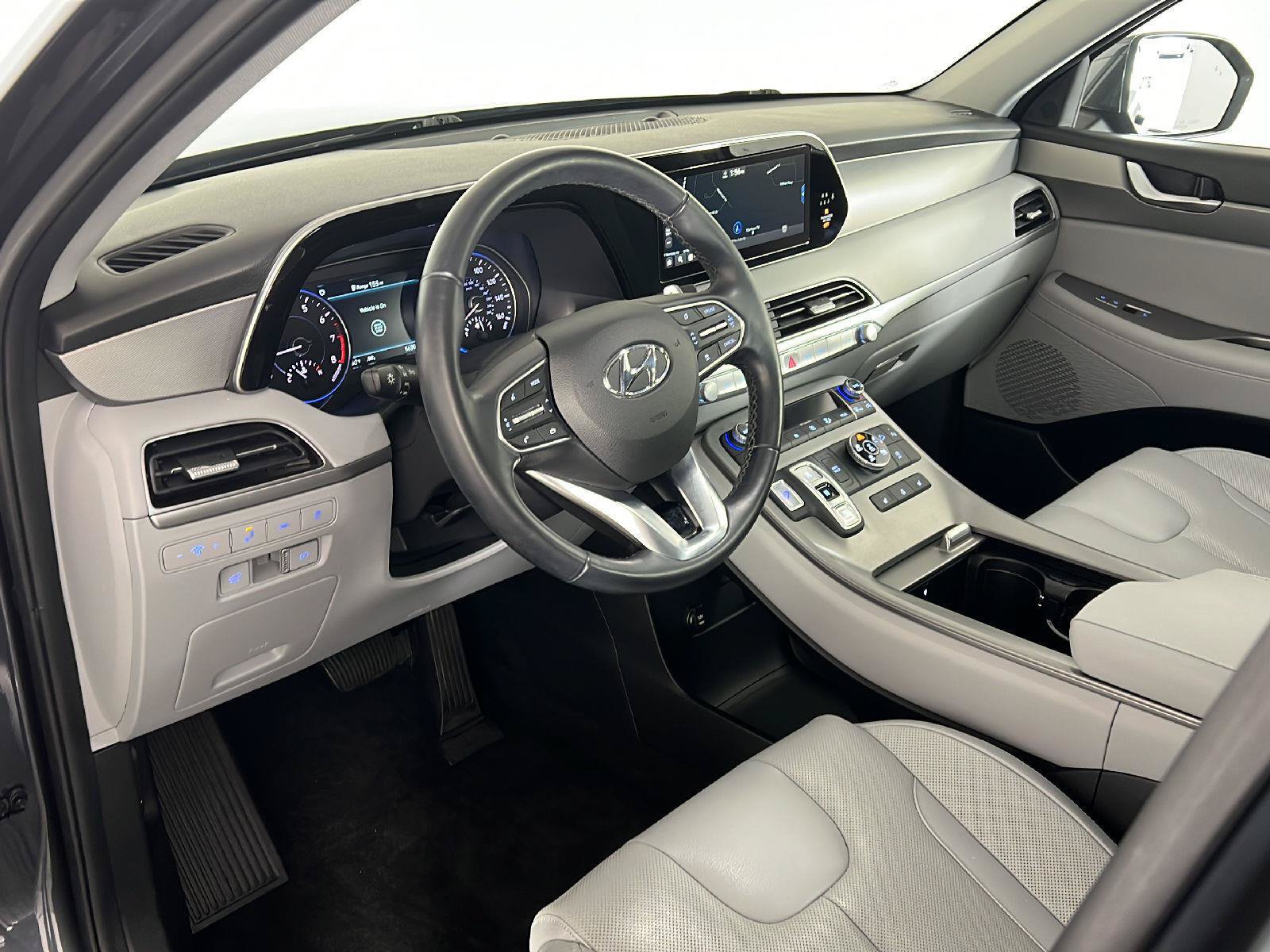 Used 2021 Hyundai Palisade SEL w/ Premium Package AWD/4WD image 2