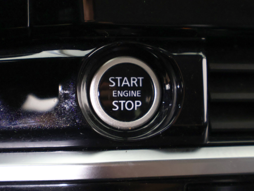 Used 2024 Nissan Pathfinder SL AWD/4WD image 44