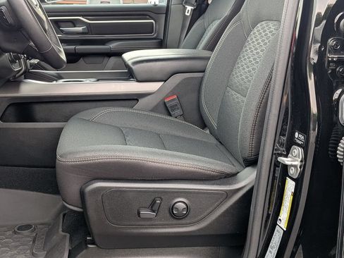 Used 2025 RAM 1500 Big Horn AWD/4WD image 10