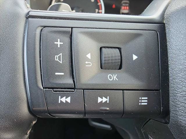 Used 2025 Nissan Rogue SV AWD/4WD image 28