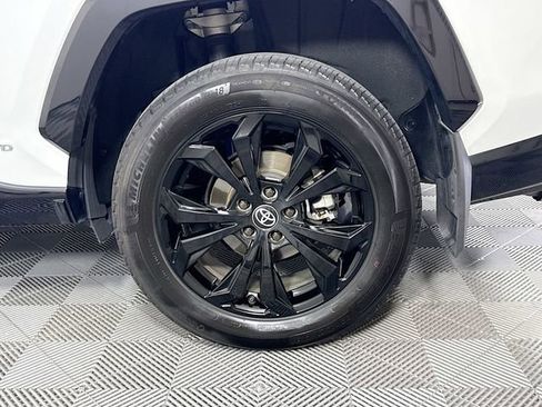 Certified 2024 Toyota RAV4 SE w/ Convenience Package image 4
