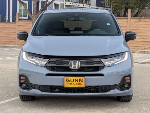Used 2025 Honda Odyssey Sport-L image 9