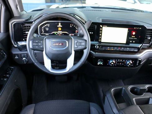 Used 2024 GMC Sierra 1500 Elevation image 26
