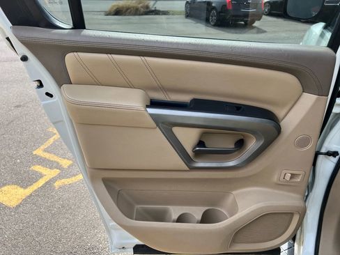 Used 2015 Nissan Armada SL w/ Moonroof Package RWD image 29