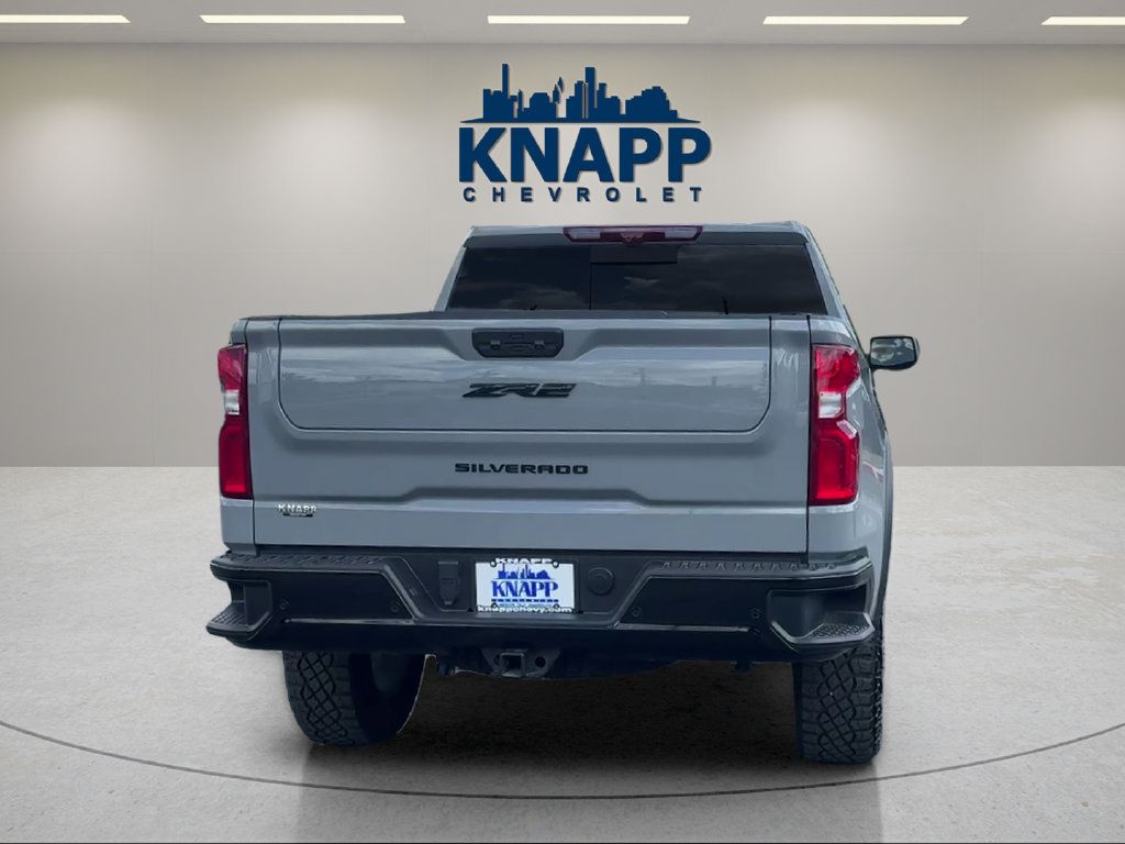 Used 2024 Chevrolet Silverado 1500 ZR2 w/ Technology Package AWD/4WD image 4