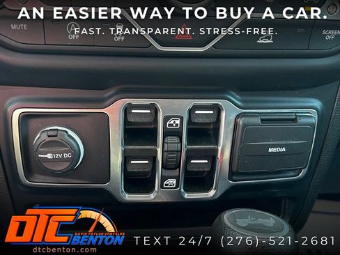 Used 2022 Jeep Wrangler Unlimited Sport AWD/4WD image 22
