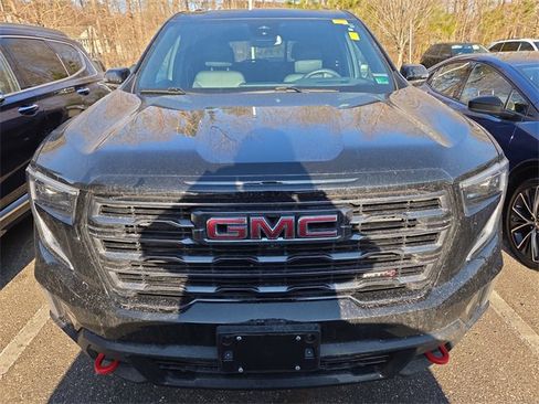 Used 2024 GMC Acadia AT4 w/ Luxury Package image 7