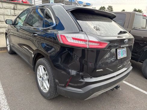 Used 2021 Ford Edge SEL w/ Convenience Package image 6