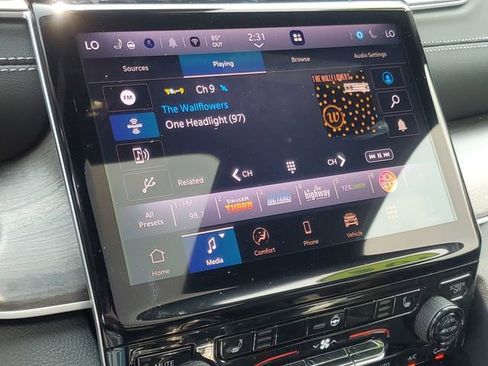 Used 2025 Jeep Grand Cherokee Limited 4xe image 21