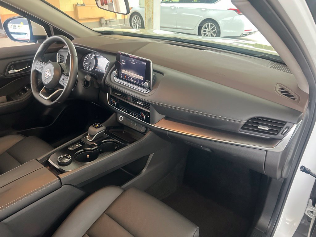 Certified 2023 Nissan Rogue SV w/ SV Premium B Package AWD/4WD image 24