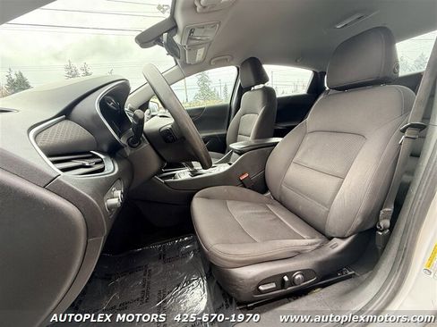 Used 2019 Chevrolet Malibu LT image 11