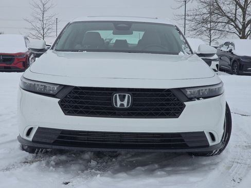 Certified 2023 Honda Accord EX image 13