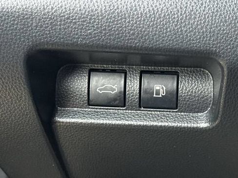 Used 2023 Toyota Crown AWD/4WD image 24