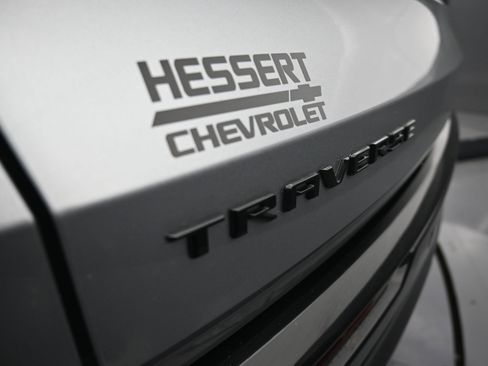 Used 2024 Chevrolet Traverse RS FWD image 42